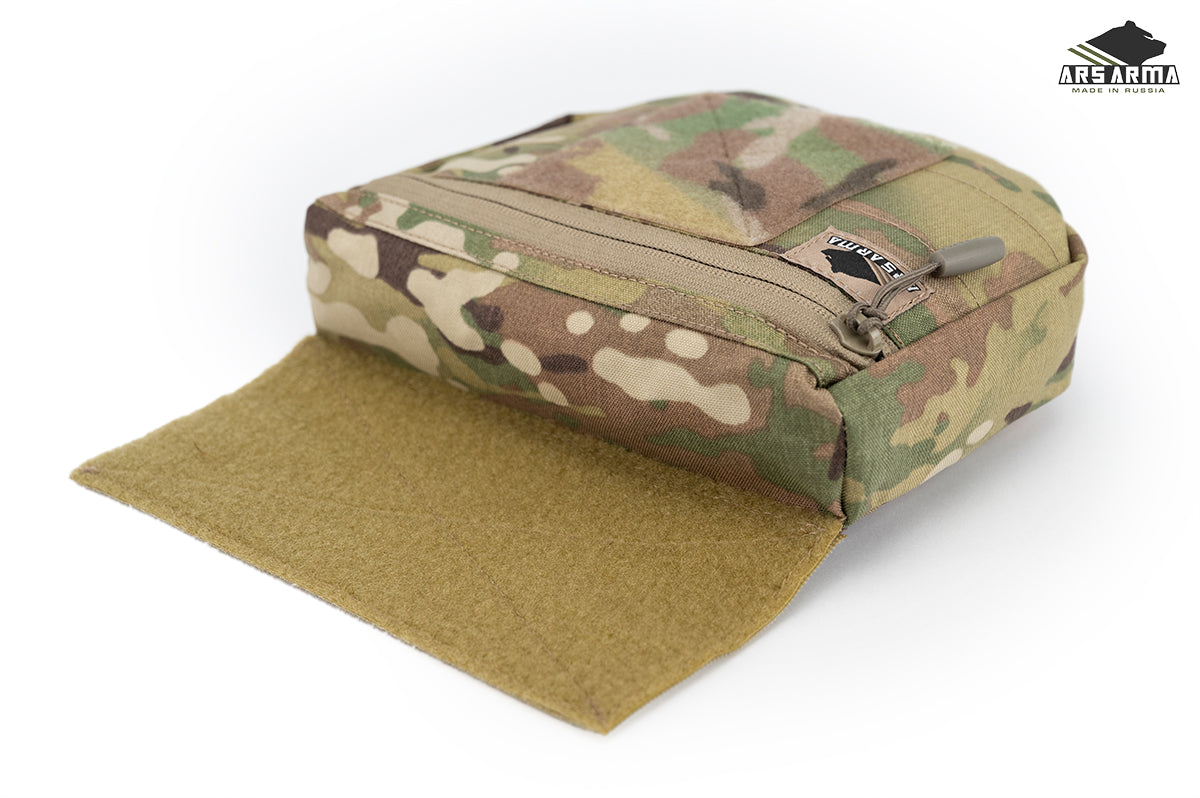 Universal Clayd Chest Pouch